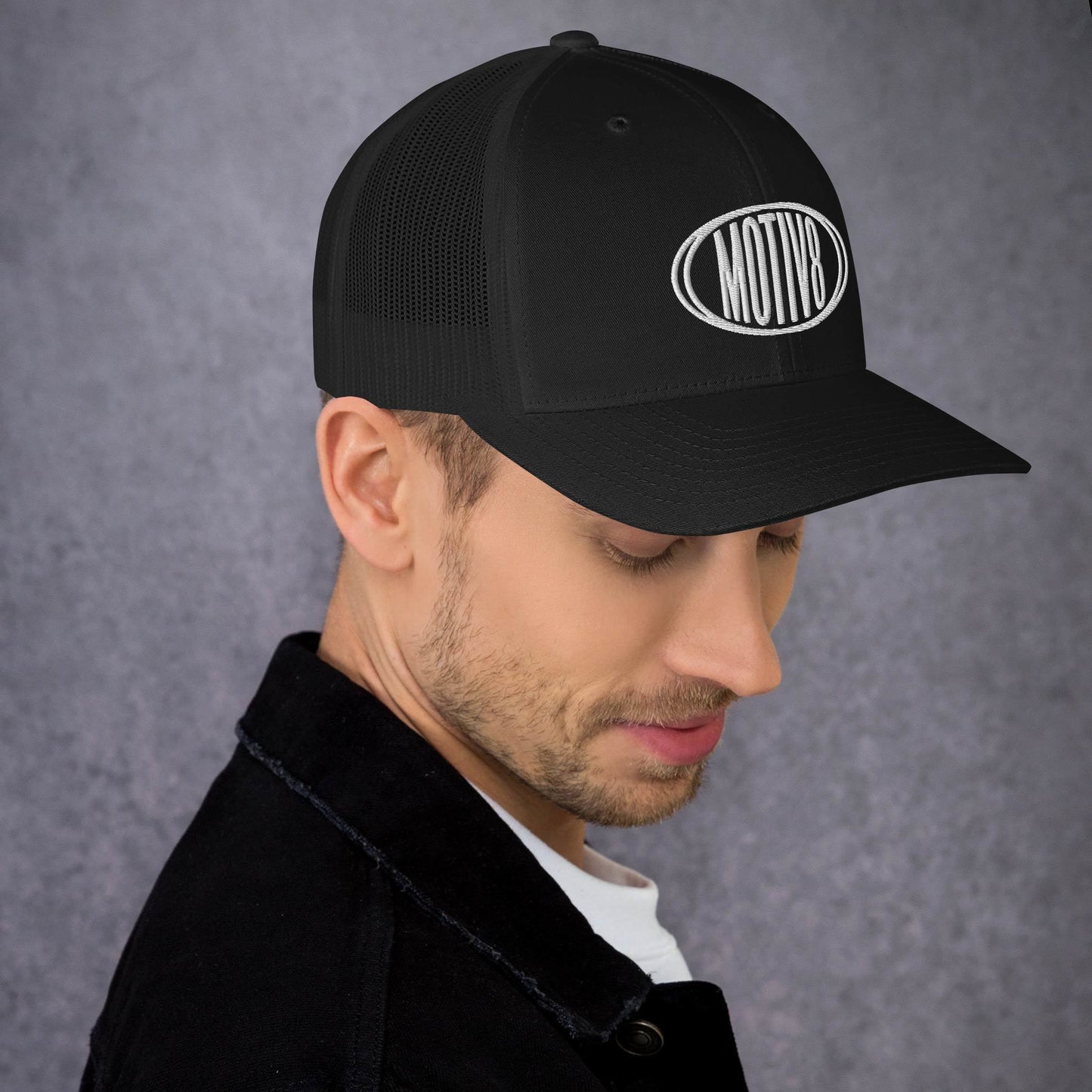 MOTIV8 Badge - Trucker Cap