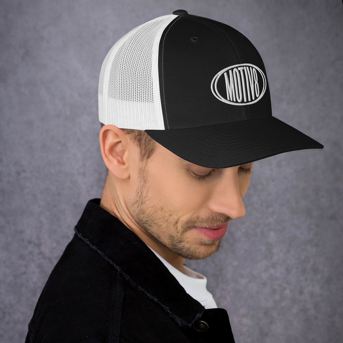 MOTIV8 Badge - Trucker Cap