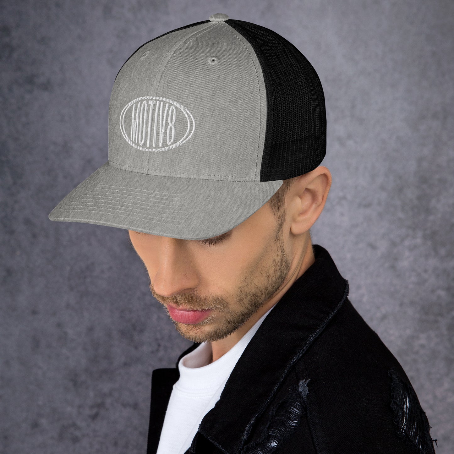 MOTIV8 Badge - Trucker Cap